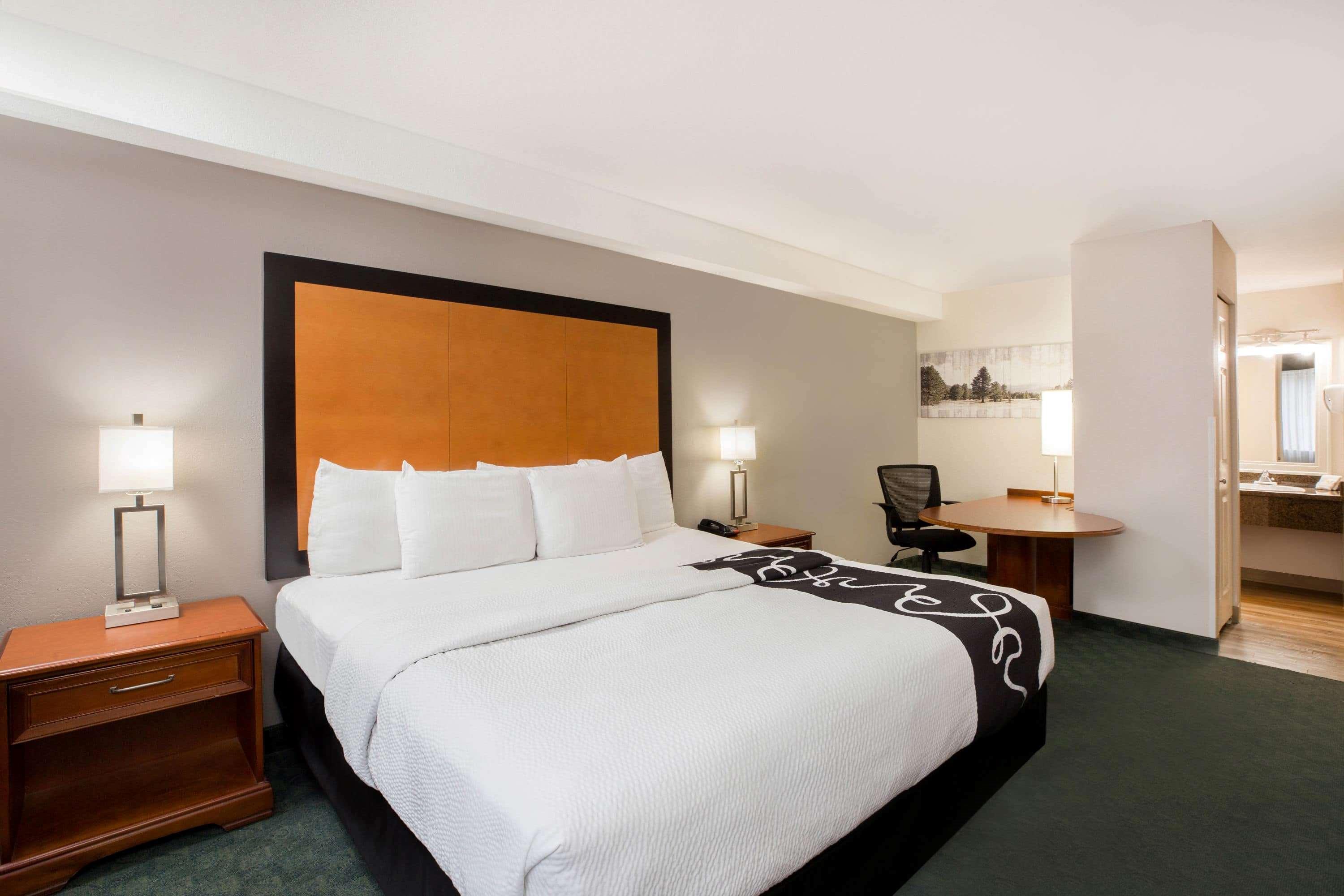 La Quinta Inn By Wyndham Everett Exteriér fotografie