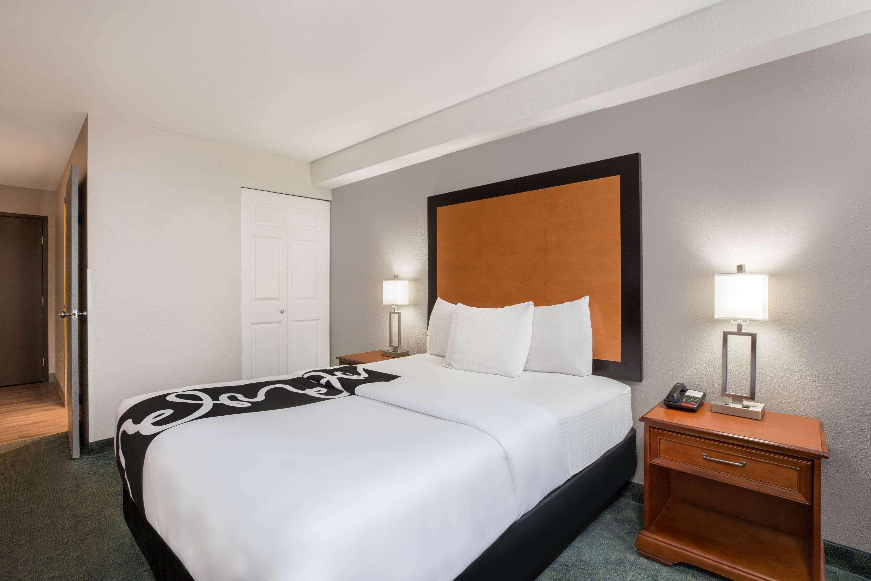 La Quinta Inn By Wyndham Everett Exteriér fotografie